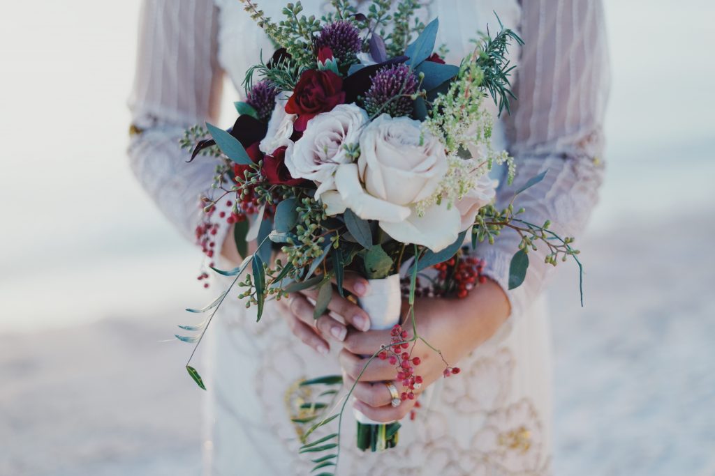 Must-Have Flowers for Your Winter Wedding ceremony